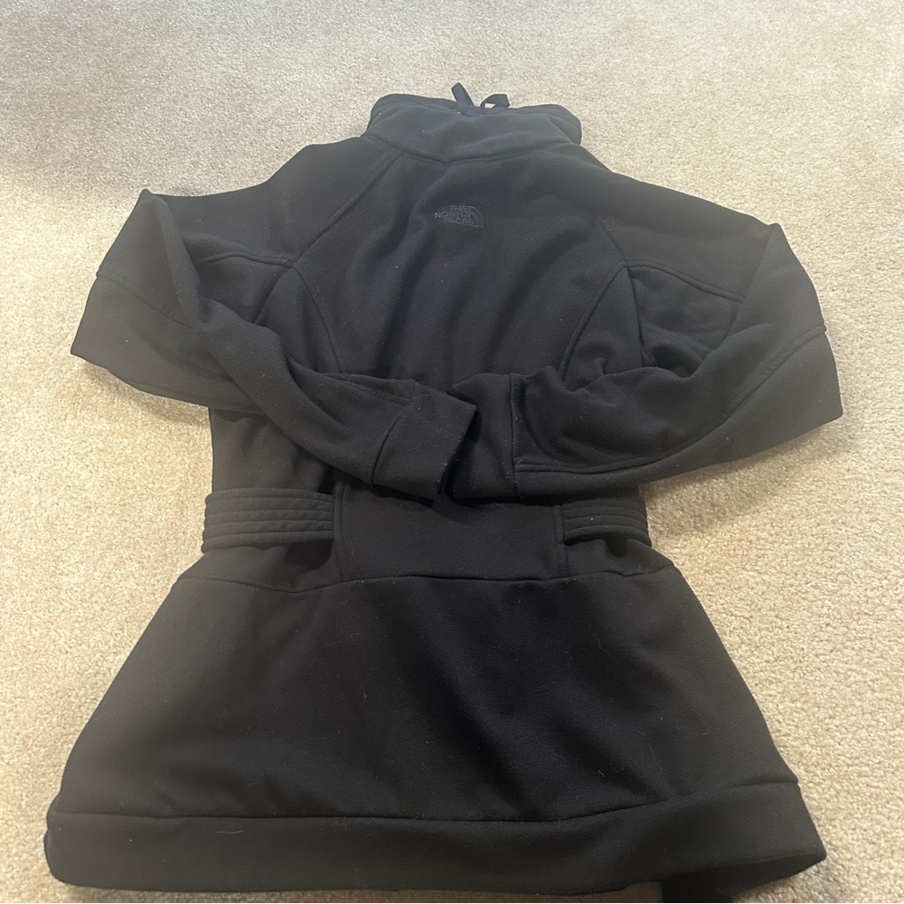 North face coat. - Picture 4 of 4